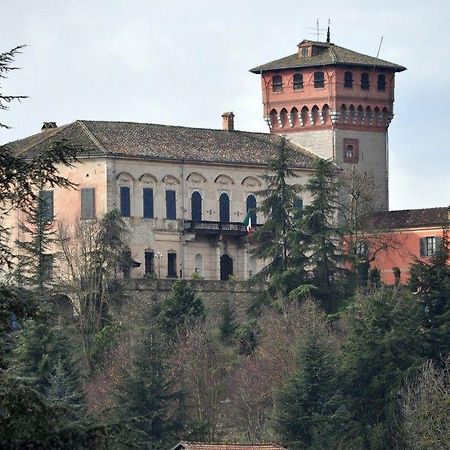 Il Castello Di Bubbio Hotel Екстериор снимка