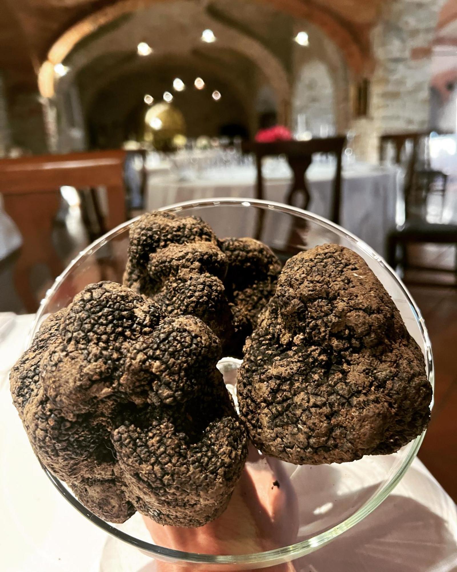 Il Castello Di Bubbio Hotel Екстериор снимка