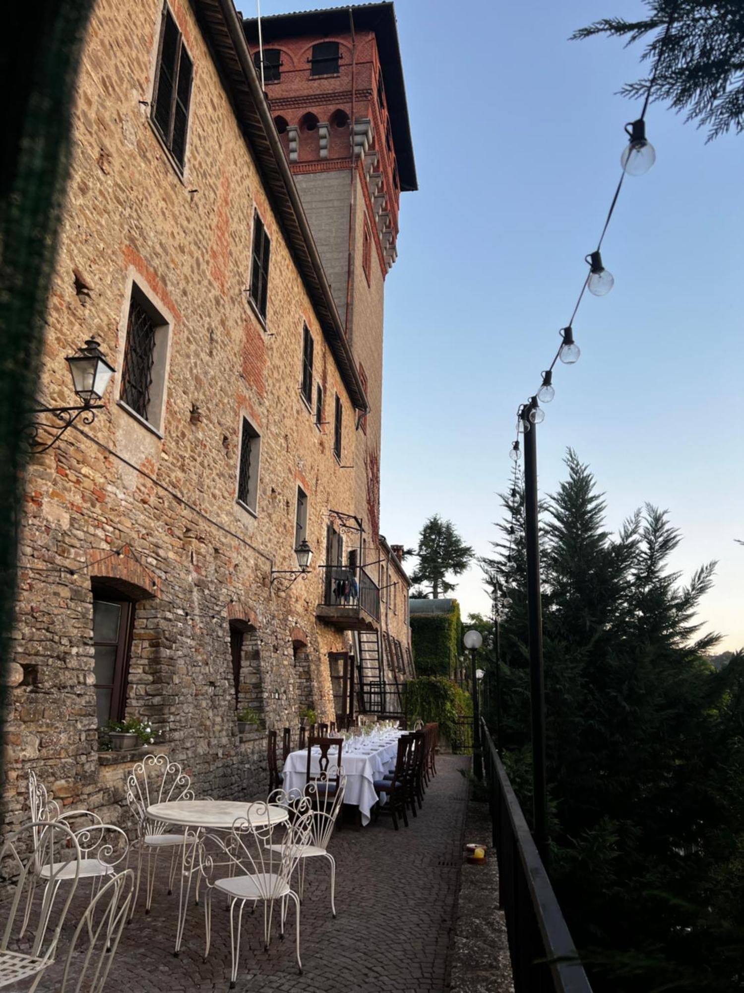 Il Castello Di Bubbio Hotel Екстериор снимка