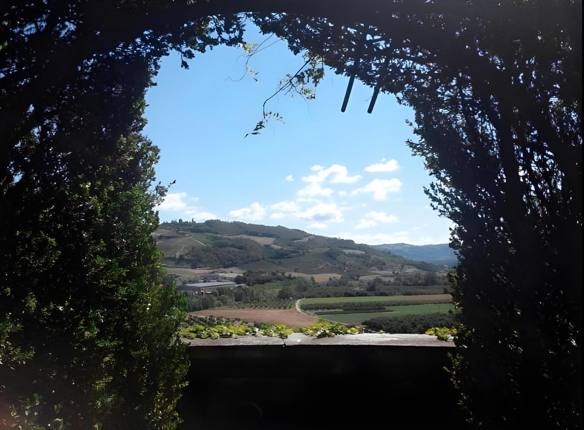 Il Castello Di Bubbio Hotel Екстериор снимка