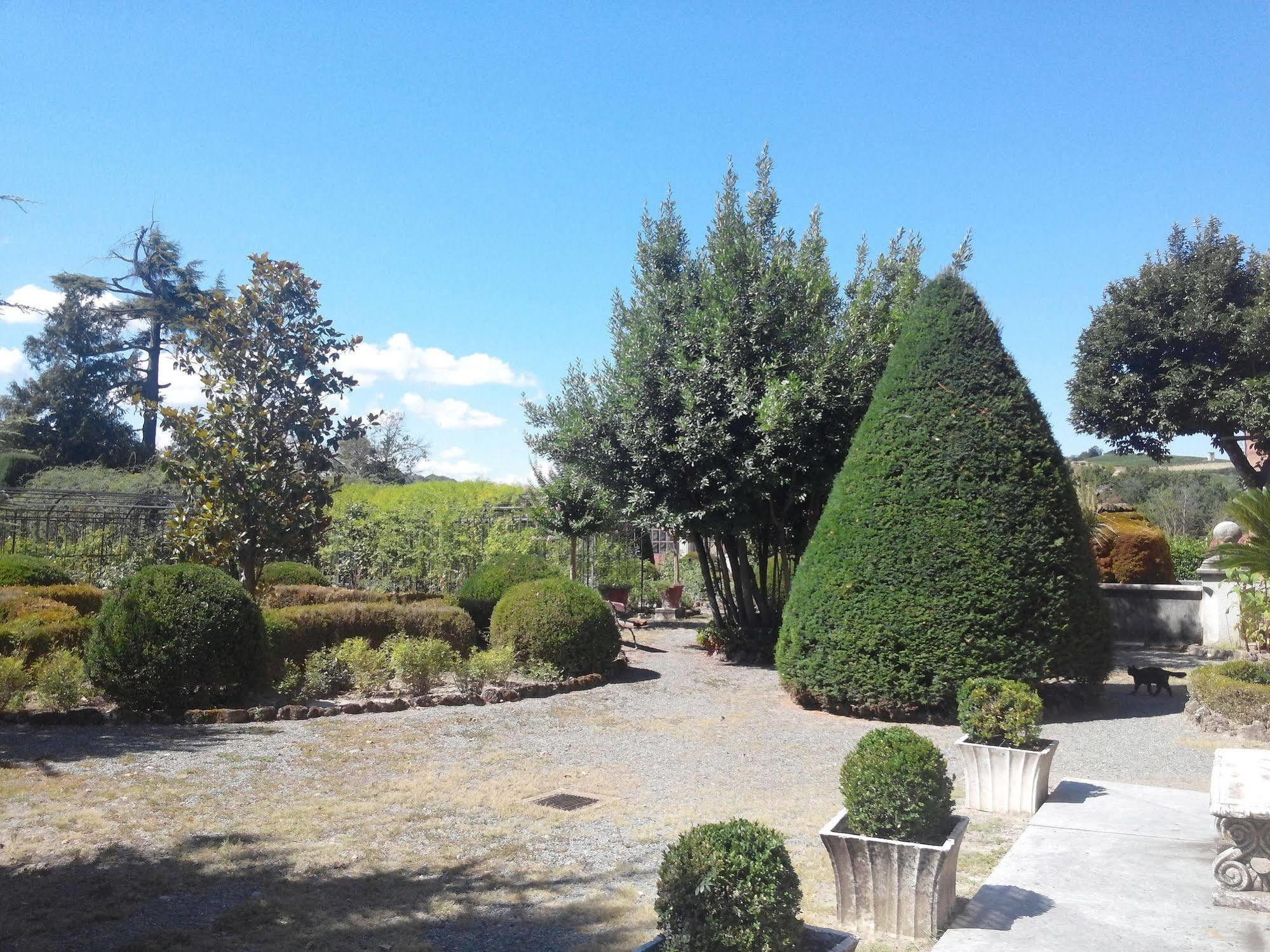 Il Castello Di Bubbio Hotel Екстериор снимка